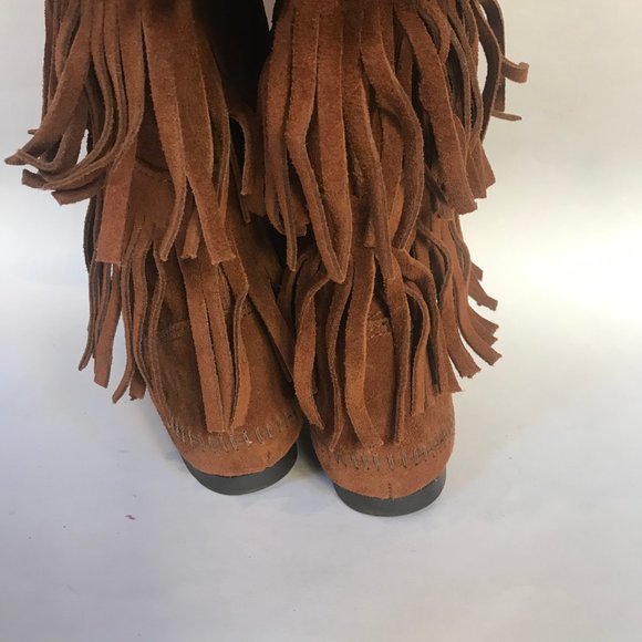 Minnetonka 3-Layer Fringe Boot Moccasin - Picture 5 of 8